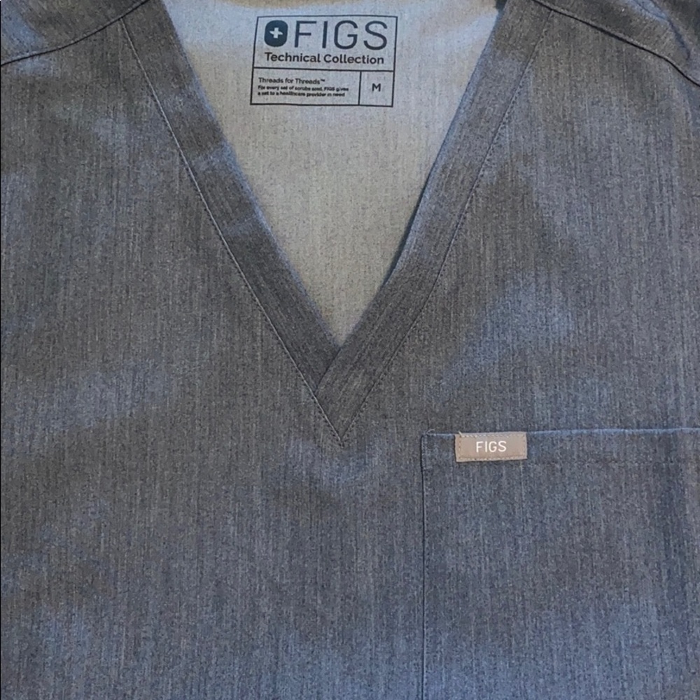 Catarina One - Pocket Scrub top in Heather Denim